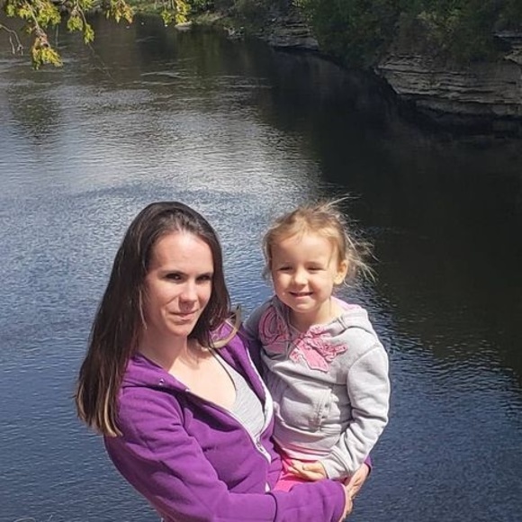 Meet your Posher, Beth - Picture 1 of 1